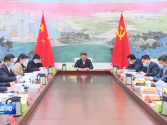 市委中心组举行学习交流会
